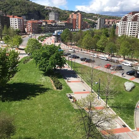 Amezola 2- Habitacion Con Bano Exterior De Uso Privado En Casa Compartida Bilbao Eksteriør billede